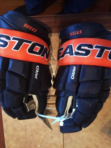 New Duck's Easton pro gloves