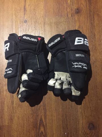Tyler Seguin Gloves