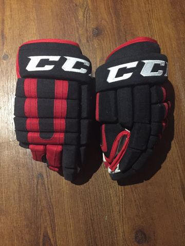 Marian Hossa CCM gloves