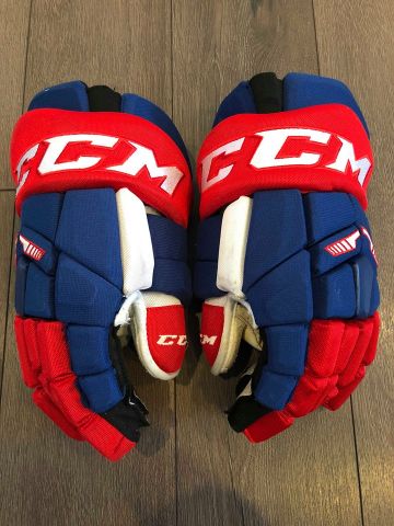 Montreal Canadiens CCM Tacks gloves Noah Juulsen