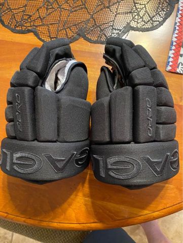 Custom 14" Eagle Aero Pro Gloves
