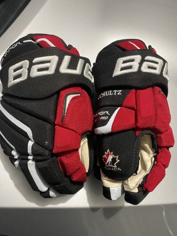 Team Canada Gloves