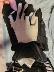 Gloves3
