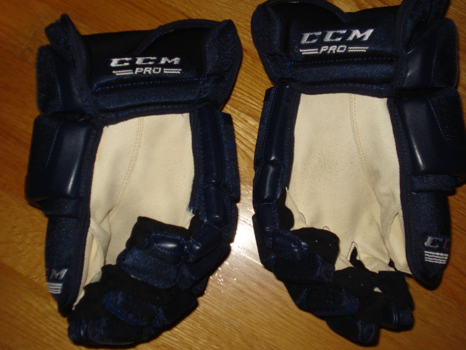 CCM CL 500 Navy 14" Pro Stock gloves Gloves For Sale Pro Stock