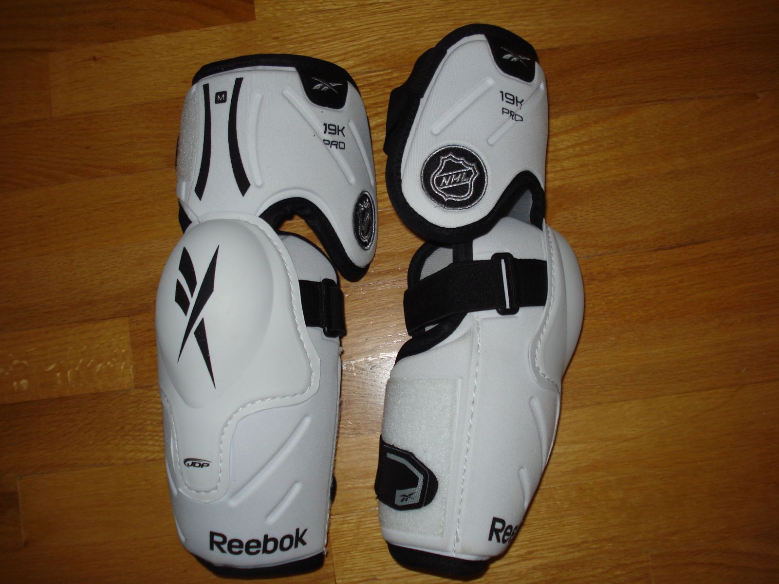 reebok hockey elbow pads