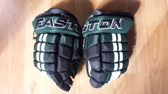 Custom Easton Pro gloves