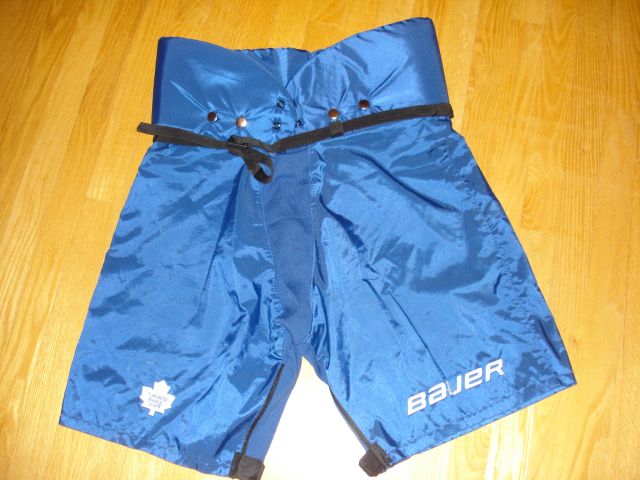 Bauer Maple Leafs shell
