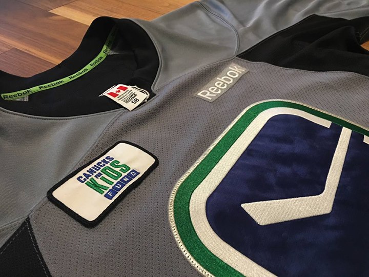 canucks practice jersey